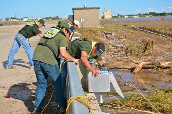 image of USGS rapid deployment gage