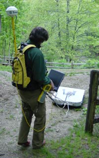  [ Chris Kochiss (MS '05, University of Connecticut) collects radar data.] 